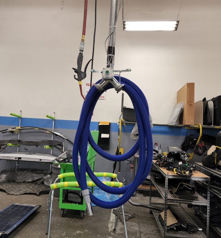 Dual Hoses For Vacuum and Air Supply